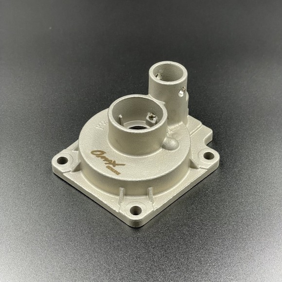 Корпус помпы охлаждения Suzuki DT20-40, DF40-50 (17411-94421; 17410-94431) (Omax)
