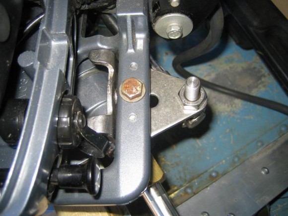 Пластина крепежная для ПЛМ Skipper (аналог Yamaha A.305) Пластина крепежная для ПЛМ Skipper (аналог Yamaha A.305)