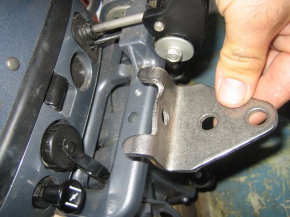 Пластина крепежная для ПЛМ Skipper (аналог Yamaha A.305) Пластина крепежная для ПЛМ Skipper (аналог Yamaha A.305)