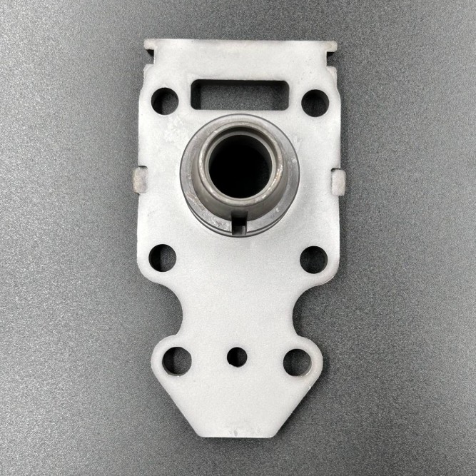 Основание помпы охлаждения Yamaha 9.9-15, F9.9-15 (YUELANG)(без втулки)