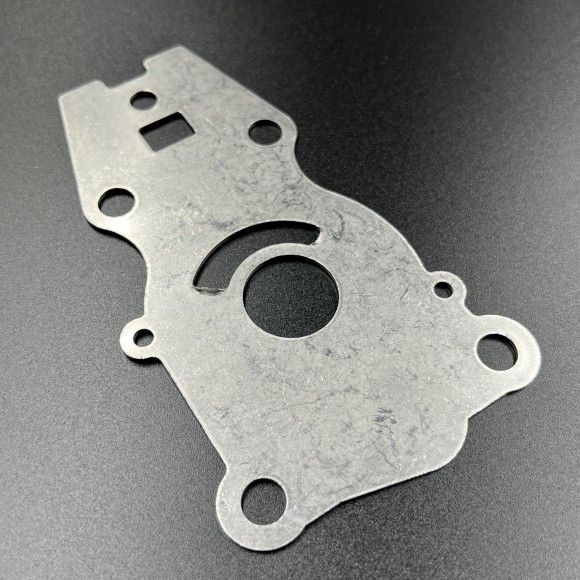 Пластина помпы охлаждения Yamaha 40X, F25-40 (YUELANG)