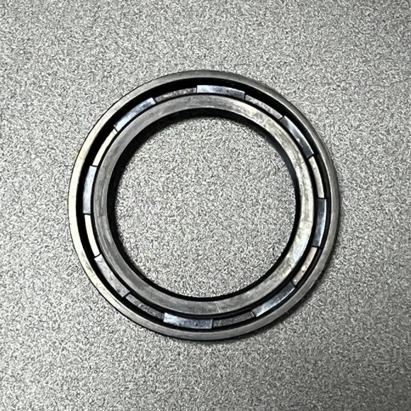 Сальник вала гребного винта Mercury, Mercruiser