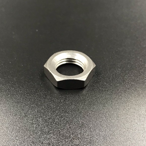 Гайка ведущей шестерни Yamaha 90170-12138 Гайка ведущей шестерни Yamaha 90170-12138