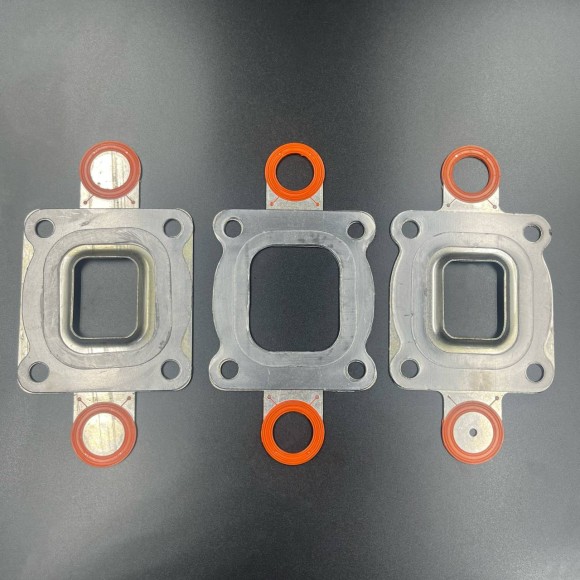 Комплект прокладок выхлопного коллектора Mercruiser(18-0721) (JSP) Комплект прокладок выхлопного коллектора Mercruiser(18-0721) (JSP)