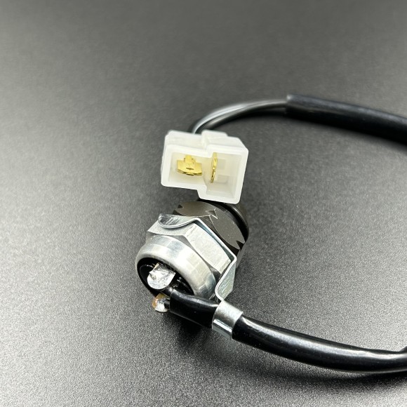 Кнопка аварийного выключения двигателя Yamaha Vk540 (8H8-82550-01) (KINETIX) Кнопка аварийного выключения двигателя Yamaha Vk540 (8H8-82550-01) (KINETIX)