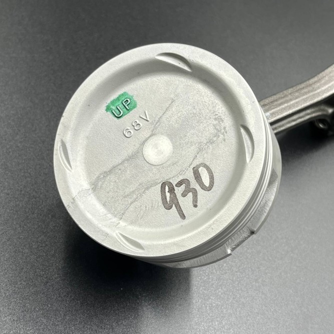 Поршень Yamaha F115 (с шатуном) (STD) (Yamaha)