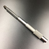 Вал гребной Tohatsu 25-30, MFS25-30; Mercury 25-30 (44-19513 1, 44-19513T01) (Sinera) Вал гребной Tohatsu 25-30, MFS25-30; Mercury 25-30 (44-19513 1, 44-19513T01) (Sinera)