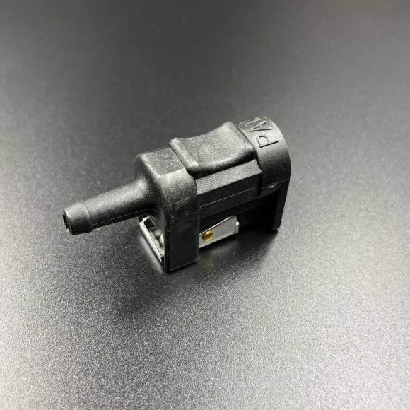 Коннектор топливный Yamaha 2-175, F4-100 (Omax) Коннектор топливный Yamaha 2-175, F4-100 (Omax)