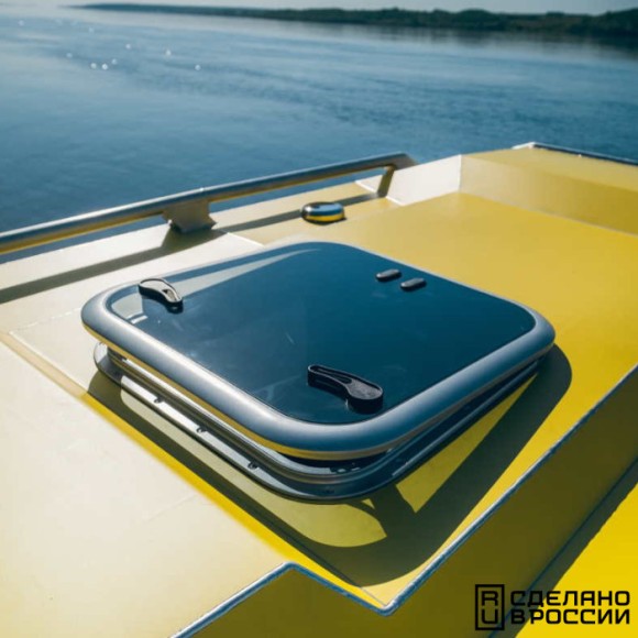 Люк палубный распашной Альбатрос 572х442 Люк палубный распашной Альбатрос 572х442