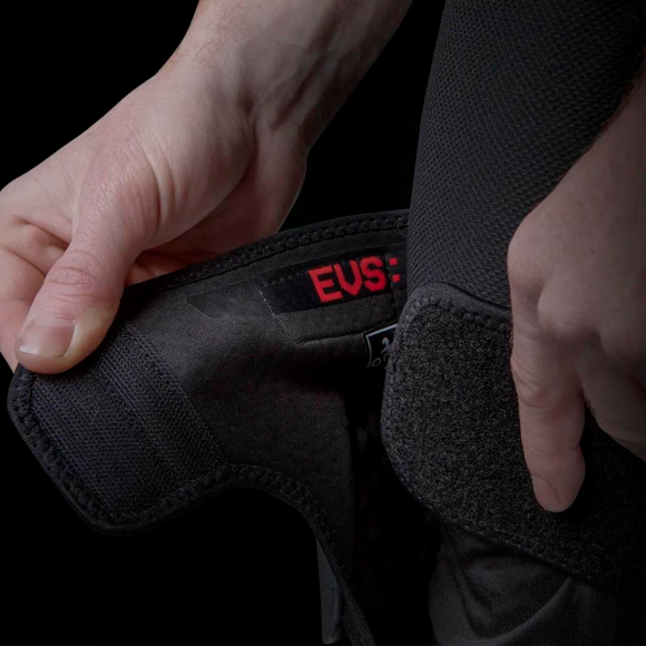Защита колена EVS Option Air Black, Adult