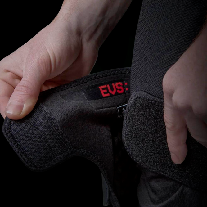 Защита колена EVS Option Air Black, Adult
