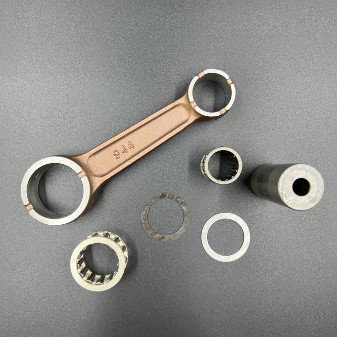 Шатунный комплект Suzuki DT40-65 (12160-94400-KIT) (KACAWA)