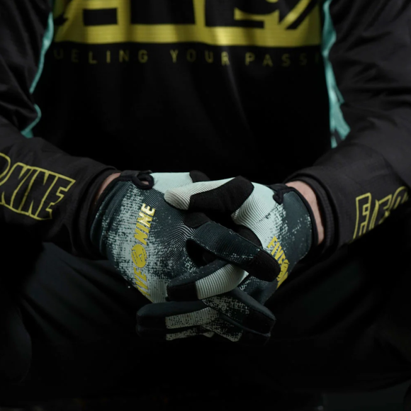 Перчатки 509 Low 5 Acid, MD Перчатки 509 Low 5 Acid, MD