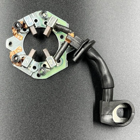 Щеточный узел электростартера Suzuki DF70-300 (Omax)