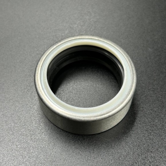 Сальник редуктора MERCRUISER - BRAVO I/II/III  (Mercury) QS