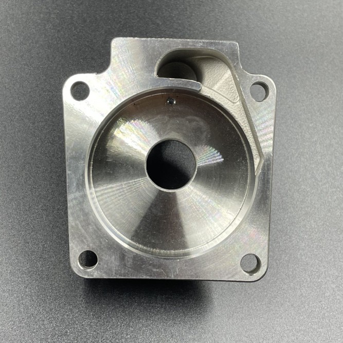 Корпус помпы охлаждения Suzuki DT20-40, DF40-50 (17411-94421; 17410-94431) (KACAWA)