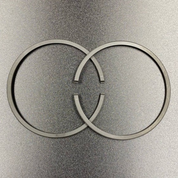 Кольца поршневые, комплект на один поршень Tohatsu 25-30 (KACAWA)