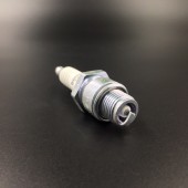 Свеча зажигания 5510 B8HS (NGK) Свеча зажигания 5510 B8HS (NGK)