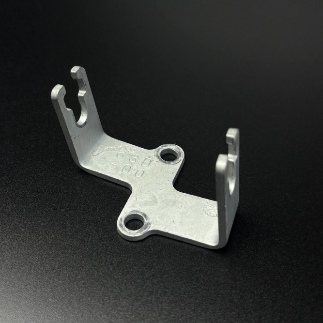 Кронштейн румпель Yamaha 63D485311000