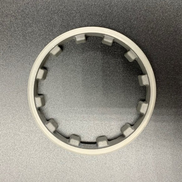 Гайка редуктора корончатая Yamaha 40-55 (YHS)