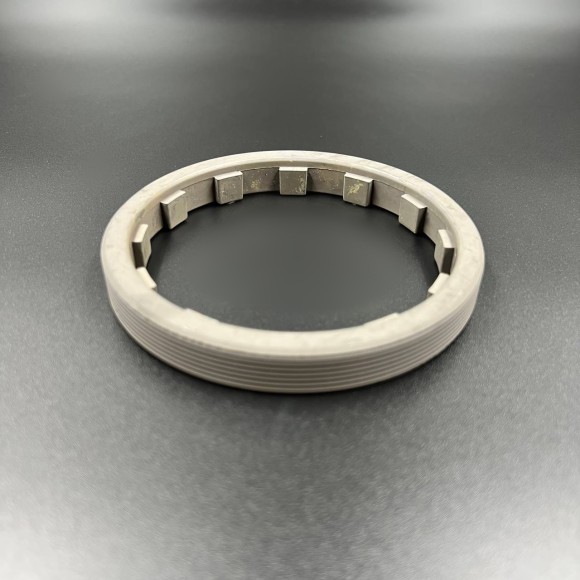 Фиксатор (гайка) корпуса редуктора Mercury/Mercruiser (8M2011027) (Osaka) Фиксатор (гайка) корпуса редуктора Mercury/Mercruiser (8M2011027) (Osaka)