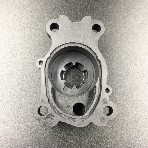 Корпус помпы охлаждения Yamaha 40-50, F40-60 (Omax)