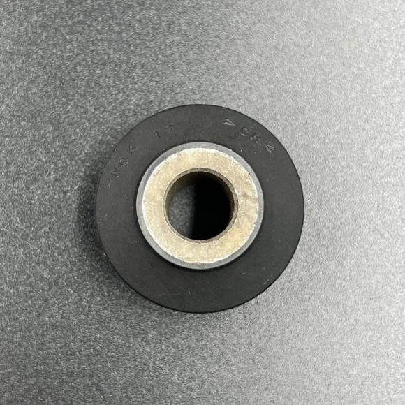 Демпфер опорный резиновый Tohatsu 9.9-18 (Верхний) (Tohatsu)