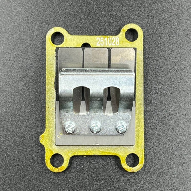 Клапана лепестковые Yamaha 4-5 (YUELANG)