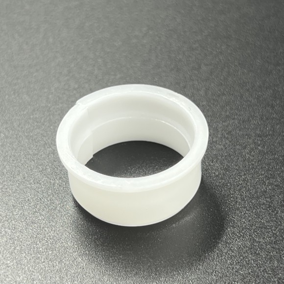 Втулка помпы охлаждения пластиковая Yamaha 100-250, F75-225 (PREMARINE)