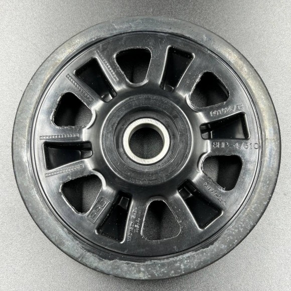 Ролик трака Yamaha(средний)VK Professional/Venture TF/VK540 (с 2013 г.) (Yamaha) Ролик трака Yamaha(средний)VK Professional/Venture TF/VK540 (с 2013 г.) (Yamaha)