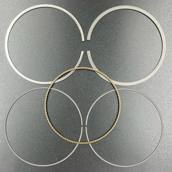 Кольца поршневые, комплект на один поршень Suzuki DF200-300, DF250-350(A) (STD) (Suzuki)