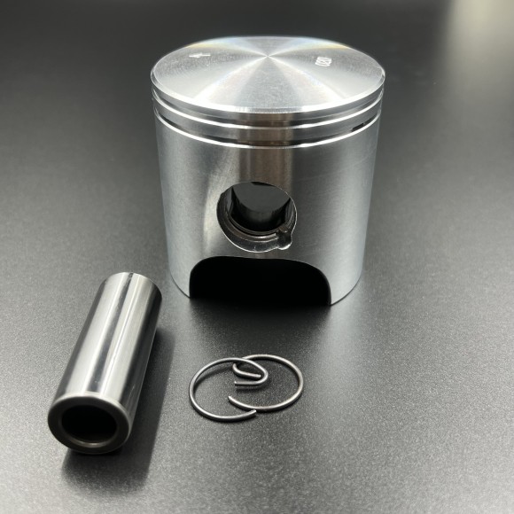 Поршневой комплект Polaris Indy 500 (+0.50mm) (Osaka) Поршневой комплект Polaris Indy 500 (+0.50mm) (Osaka)