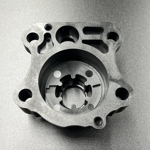 Корпус помпы охлаждения Yamaha 60-70 (KACAWA)
