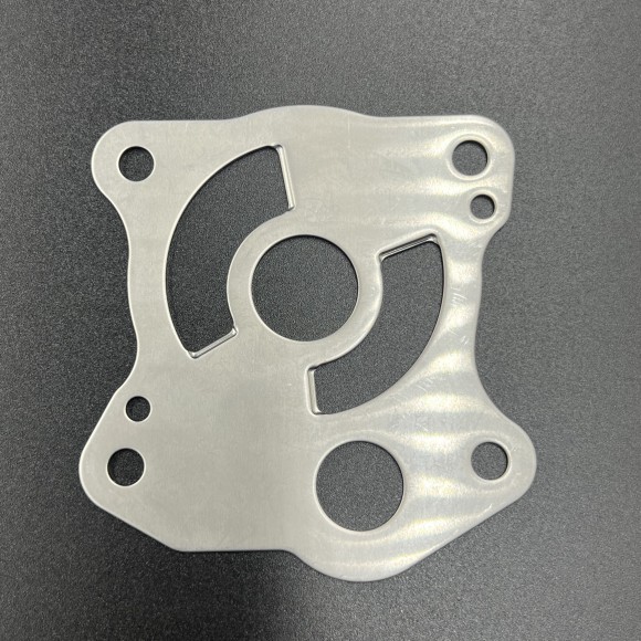 Пластина помпы охлаждения Honda BF35-50 (PREMARINE)