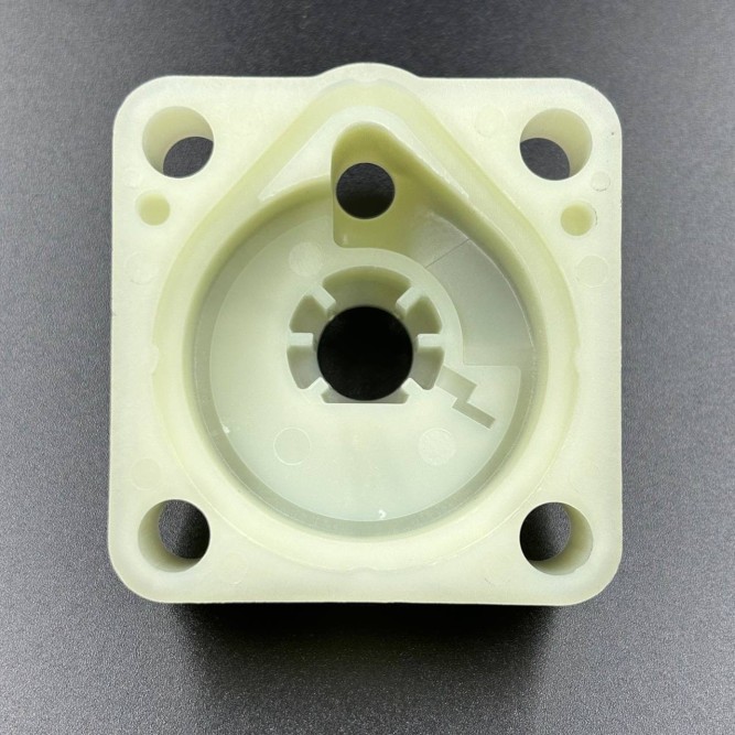 Корпус помпы охлаждения Yamaha F9.9-20 (Omax)