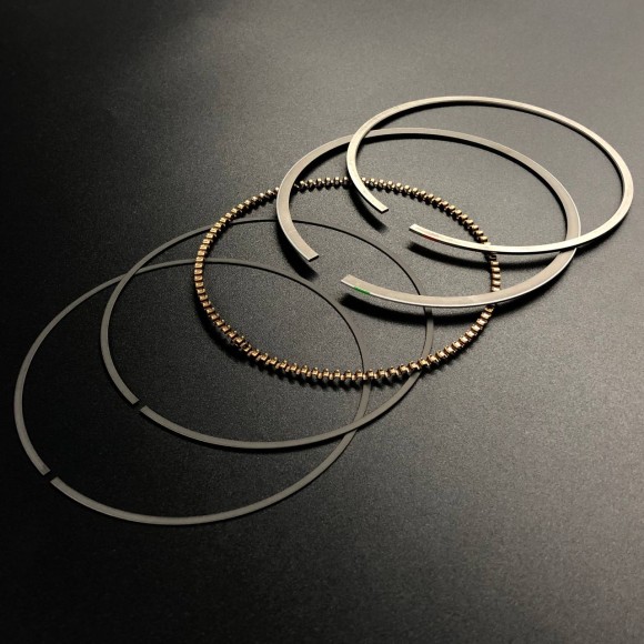 Кольца поршневые, комплект на один поршень Suzuki DF200-250 (STD) (Suzuki)