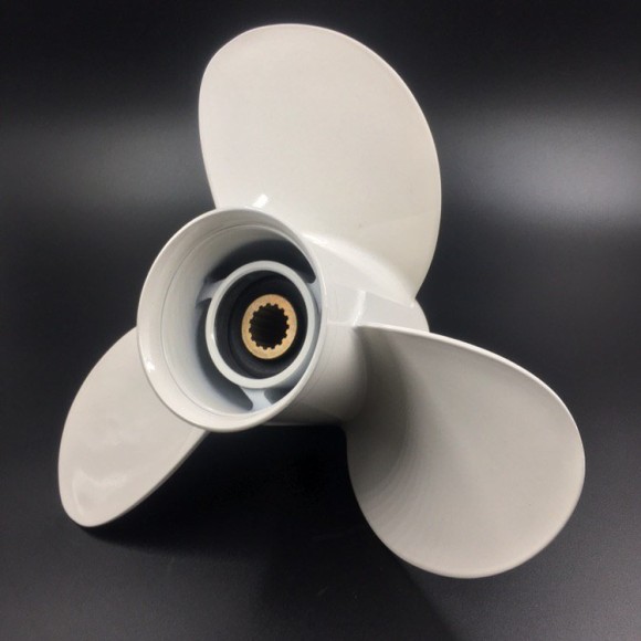 Гребной винт Yamaha 60-140, F70-F130 (3x13-1/2x17) Гребной винт Yamaha 60-140, F70-F130 (3x13-1/2x17)