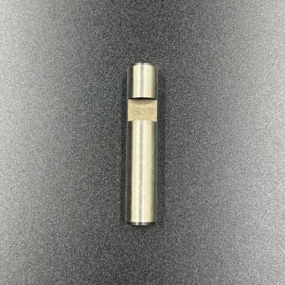 Ось вращения крышки реверса (Premarine)