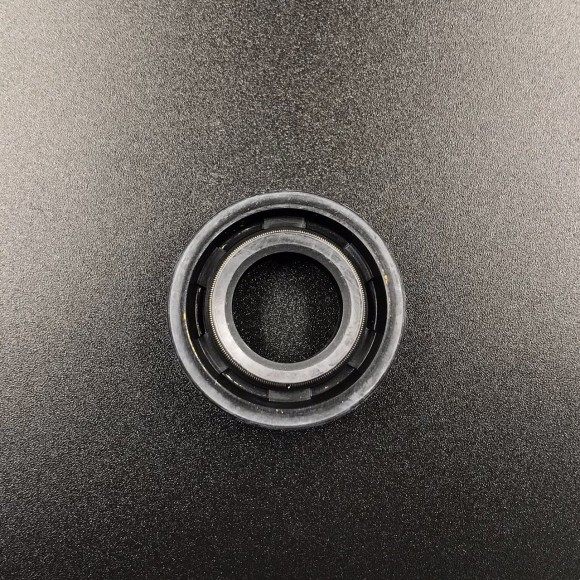 Сальник Tohatsu (332-60111-0) (17x33x9.5) (Tohatsu)