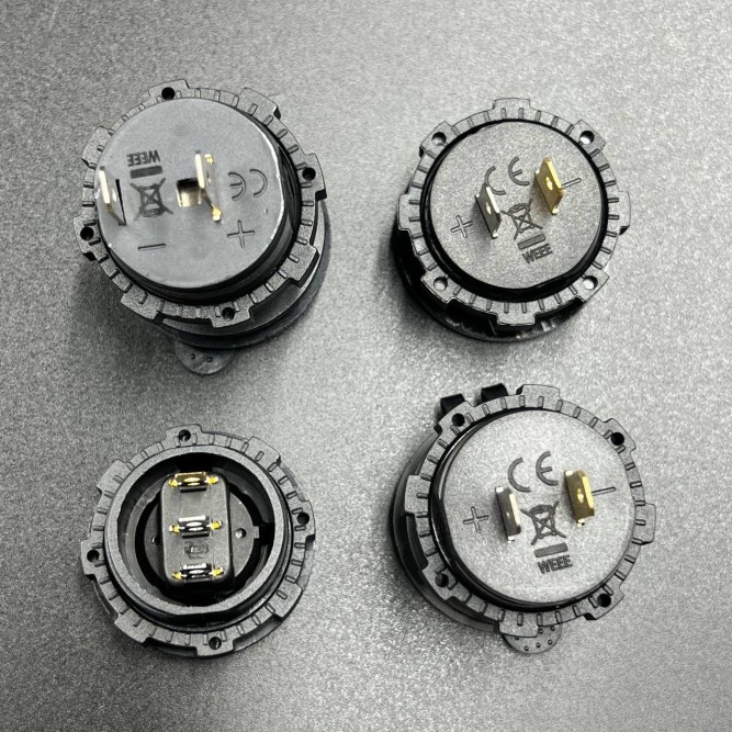 Панель управления (1 тумблер вкл/выкл, 2 USB, розетка 12V, вольтметр)(PREMARINE)