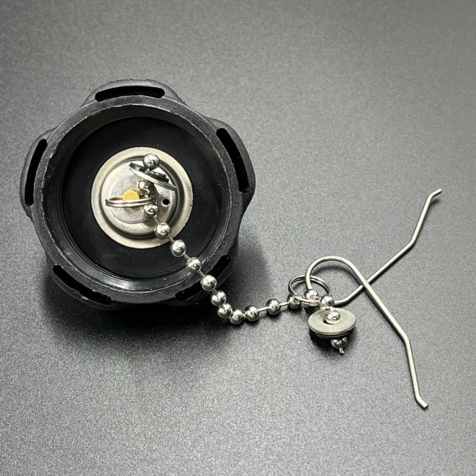 Пробка топливного бака Tohatsu 2.5-3.5 (3R6-70320-0;309-70020-2; 3H9-70020-0) (PREMARINE)