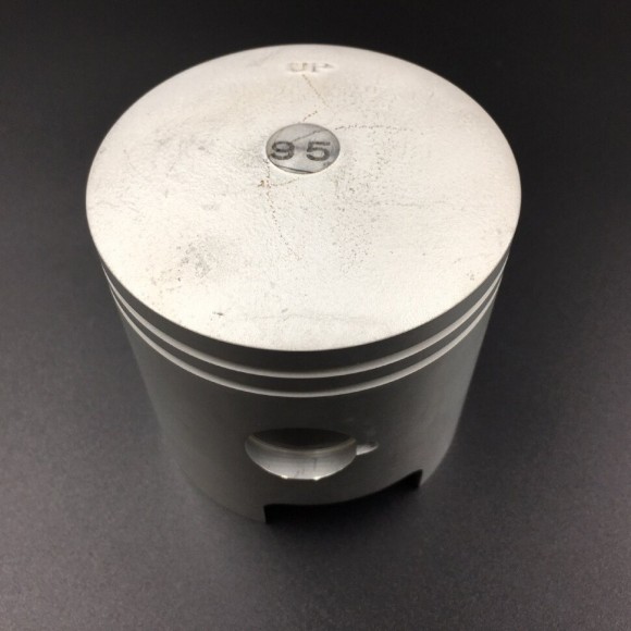 Поршень Yamaha 25-30 (STD) (Yamaha)