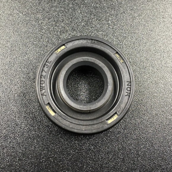 Сальник редуктора Tohatsu/Mercury 369-60223-0