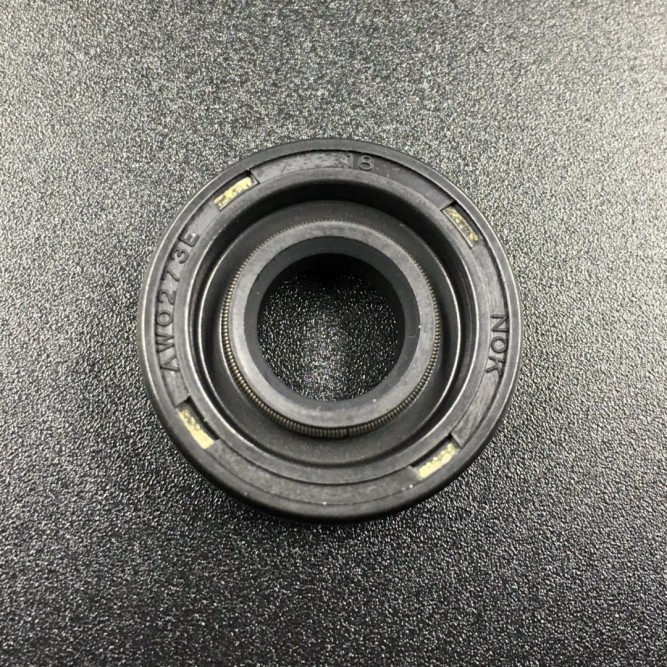 Сальник редуктора Tohatsu/Mercury 369-60223-0