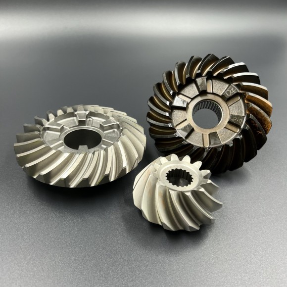 Шестерни редуктора (Комплект) Suzuki DF200-250 (от 2014 г.) (57300-93860) (Suzuki)