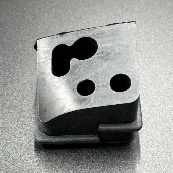 Уплотнение в поддон тросов д/у Yamaha 60-70 (6H3-42725-10) (PREMARINE)