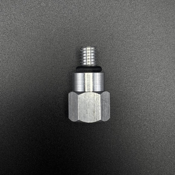 Переходник для масляного насоса (91-883704Q03) (Quicksilver)