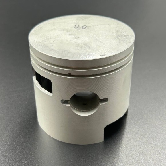 Поршневой комплект Yamaha 25-30 (YUELANG)