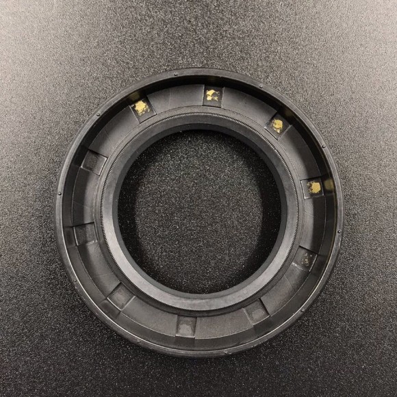 Сальник Tohatsu (3B7-00121-0) (35x58x9) (Tohatsu) Сальник Tohatsu (3B7-00121-0) (35x58x9) (Tohatsu)