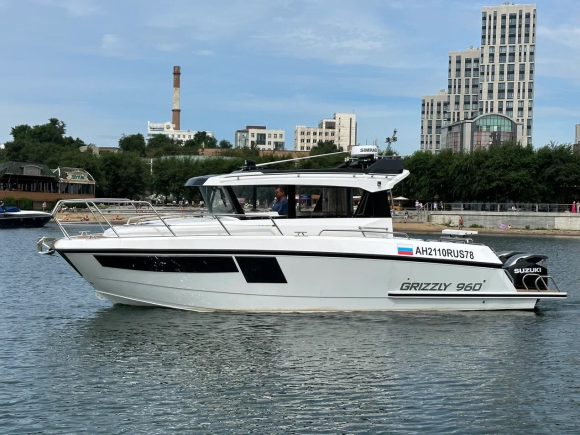 Катер Grizzly 960 с Suzuki 2хDF300BTX
